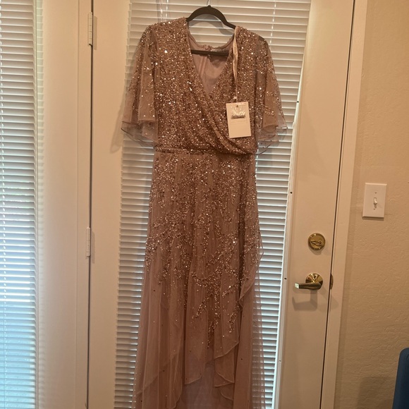 NWT Mac Duggal V Neck beaded chiffon high low dress - Picture 2 of 8